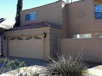 1st image of 3329 E Woodland Dr