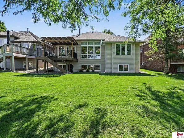 9920 S 172nd Cir, Omaha, NE 68136