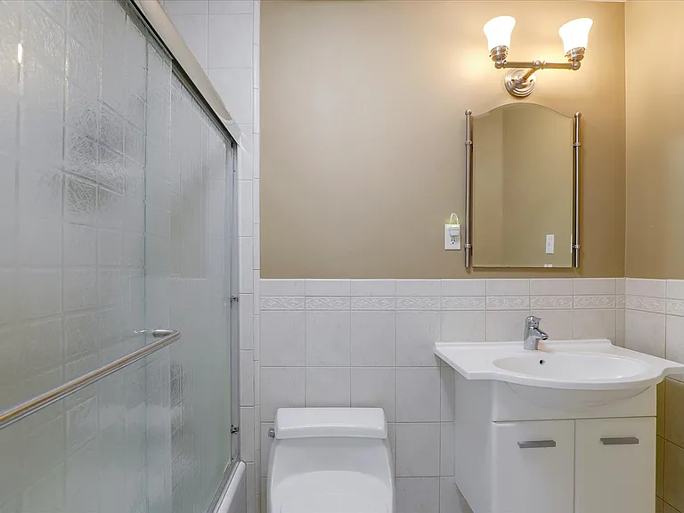 556 Anita Ln — Photo 15