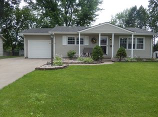 3031 Magnolia Dr, Bettendorf, IA 52722
