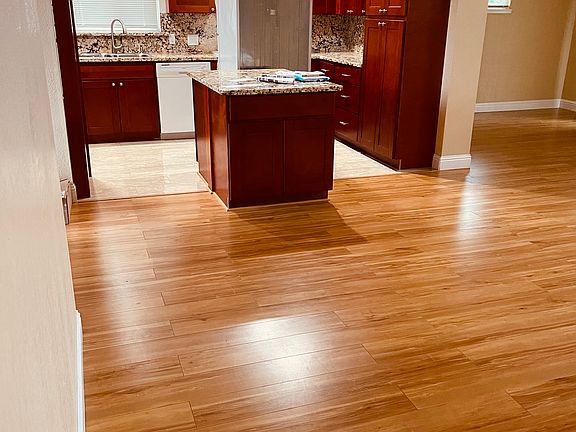 5th image of 26494 Oliver Rd