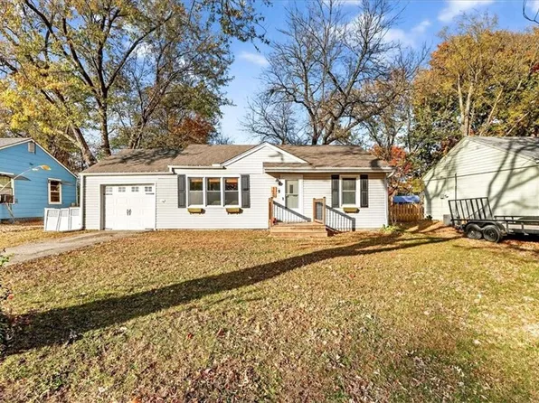 1100 E Cedar St, Olathe, KS 66061