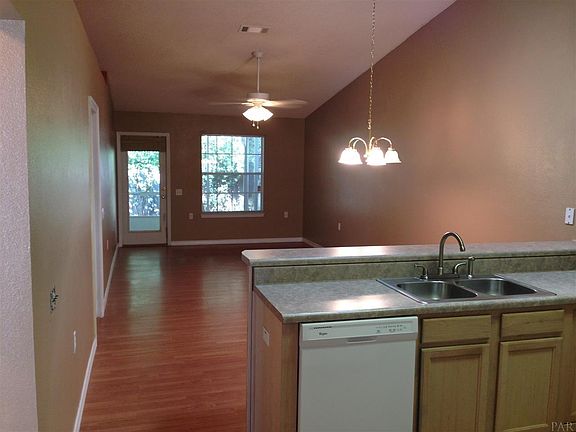 2nd image of 7997 Stonebrook Dr