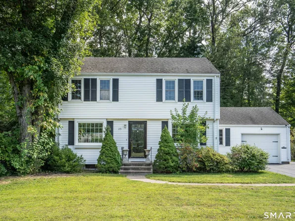 25 Greensview Dr, West Hartford, CT 06107