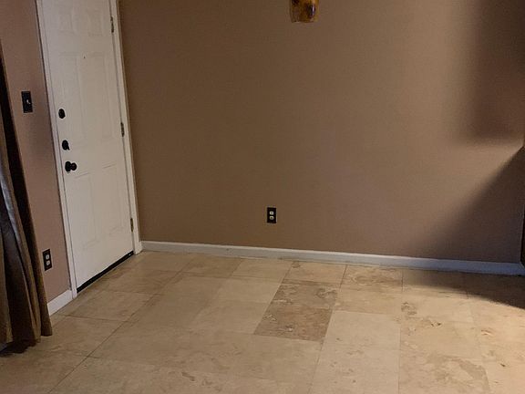 4th image of 337 Tioga Dr