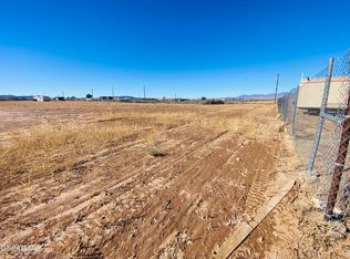 2040 Green Tree Loop, Chaparral, NM 88081