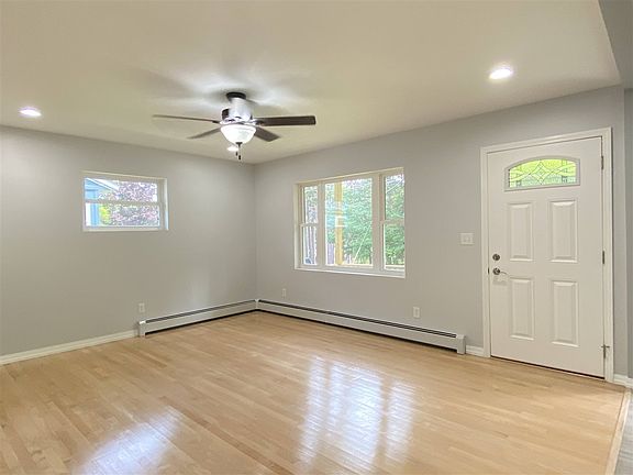 3rd image of 1503 Norway Ave