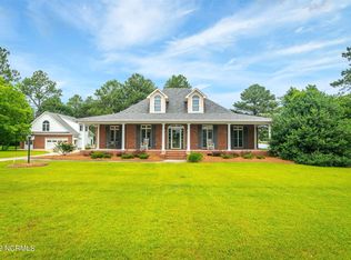 3885 Edwards Rd, Grimesland, NC 27837