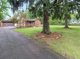 6845 Franke Rd, Middleburg Heights, OH 44130