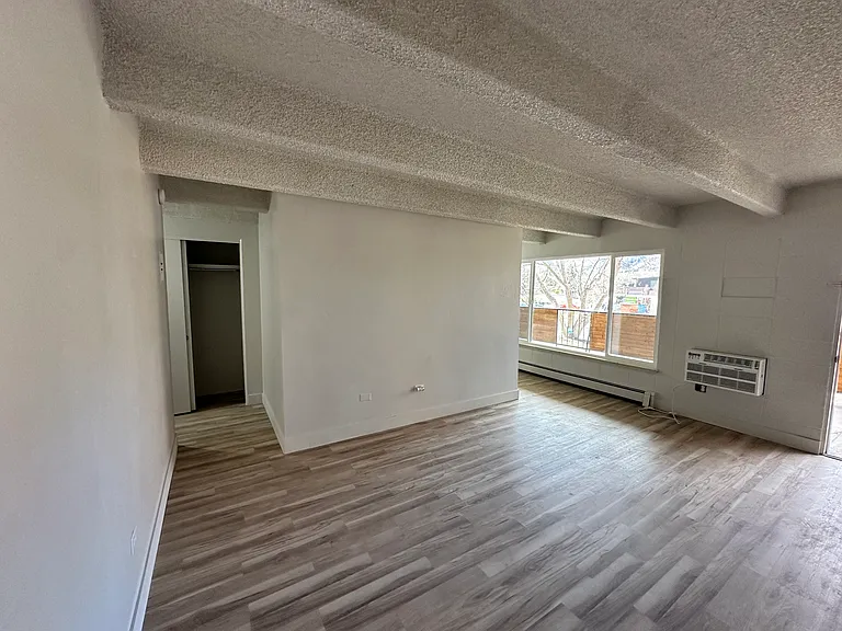 Golden Apartments — Photo 42