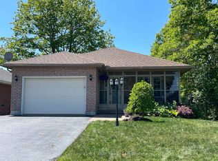 24 Marchand Dr, Penetanguishene, ON L9M 2J2