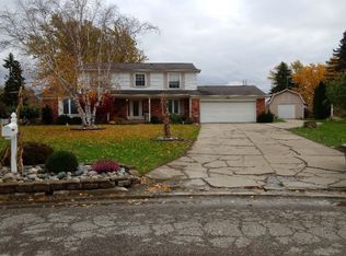 5515 Jerome Ln, Grand Blanc, MI 48439