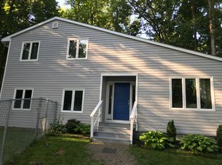 990 Leesburg Ct, Huntingtown, MD 20639