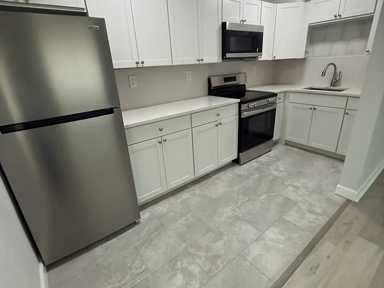 1632 NE 4th Pl #1 — Photo 10