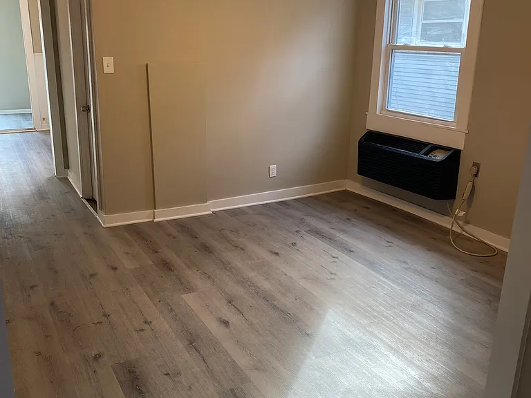 1811 SW Cherokee St — Photo 6