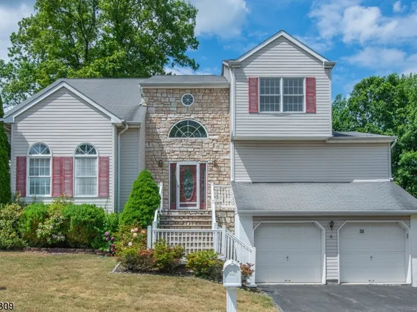 34 FOX CHASE LN, Roxbury Twp., NJ 07852