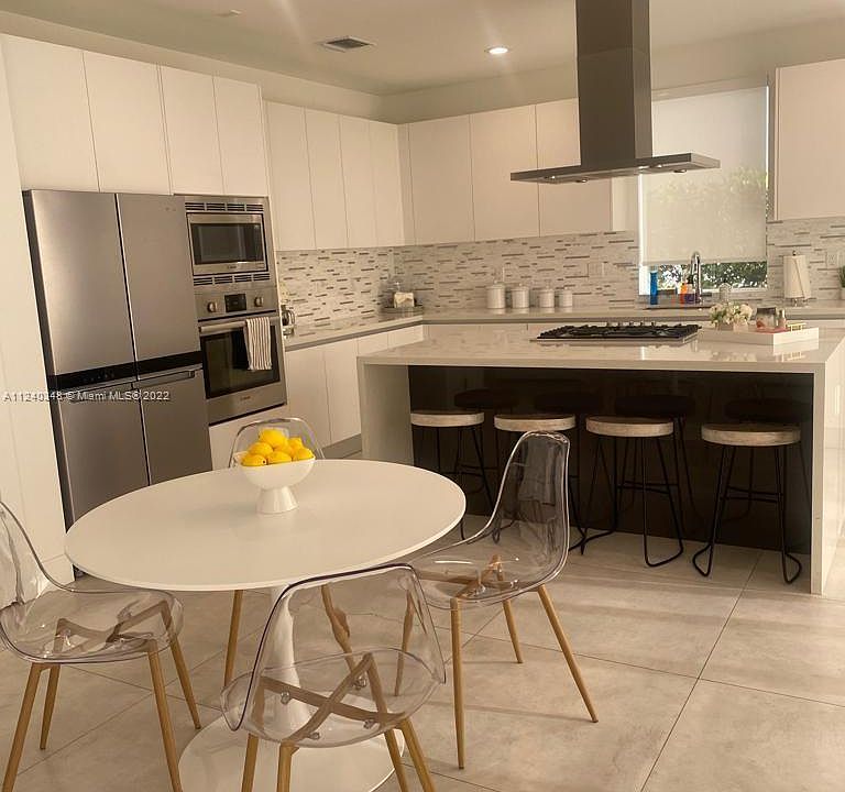 1st image of 7437 NW 98th Ave #1