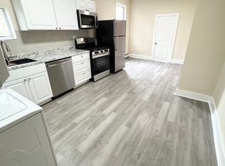 89 Bostwick Ave APT 2F, Jersey City, NJ 07305