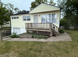 1209 N 72nd St, Omaha, NE 68114