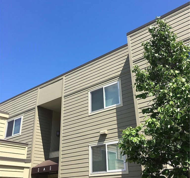 1st image of 5844 NE 75th St Unit A206