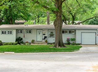 8924 Hemlock Dr, Overland Park, KS 66212