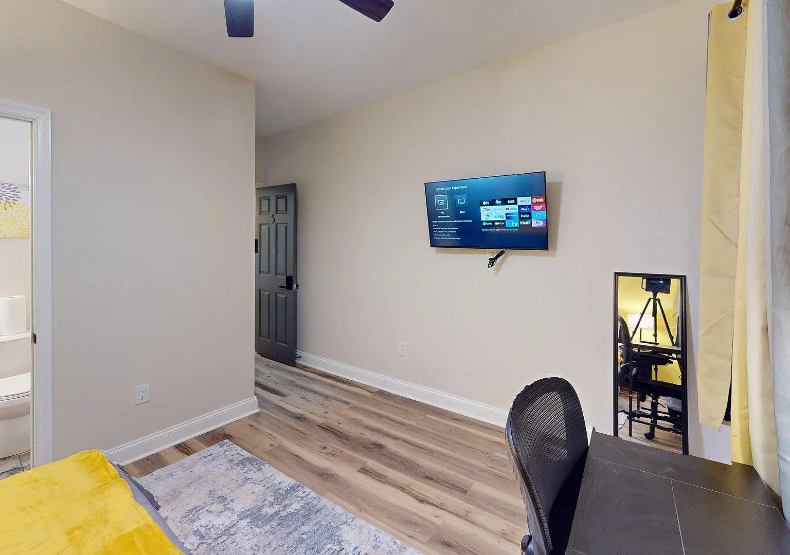 4 bed, 5.0 bath, 1700 sqft, $1,161 — Photo 1