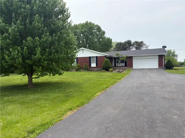 665 W Krepps Rd, Xenia, OH 45385