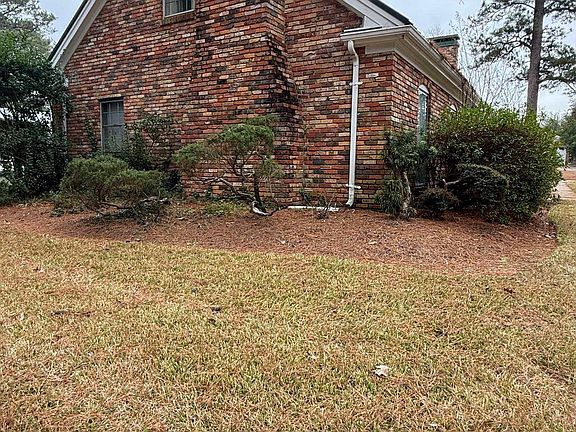 3rd image of 171 Dogwood Dr