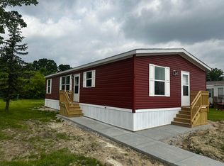 19 W Suffolk Ct, Flint, MI 48507
