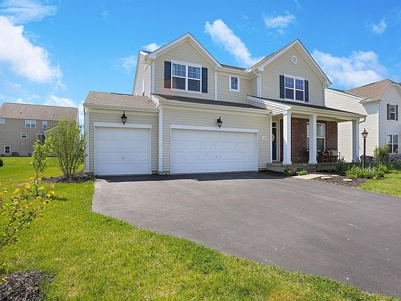 3rd image of 178 Rosscommon Dr