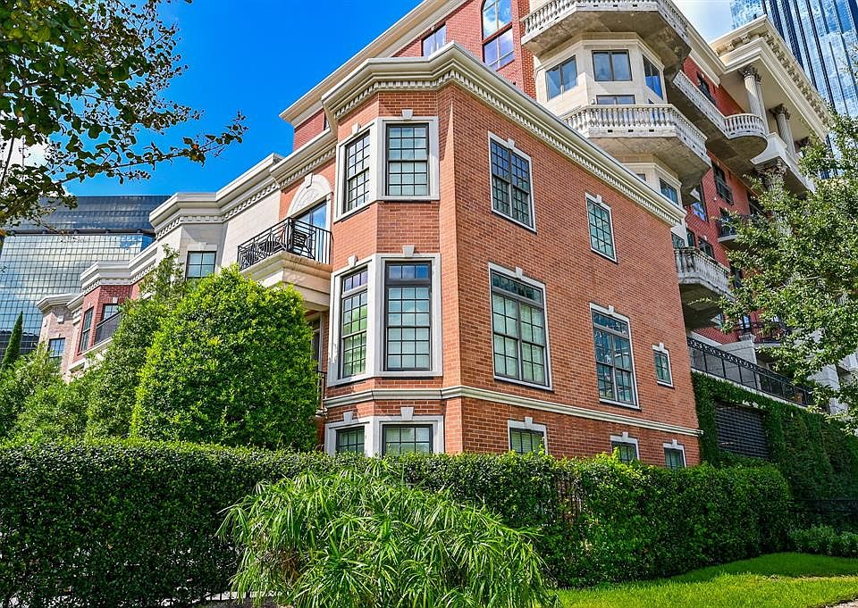 1st image of 3030 Post Oak Blvd Unit 107