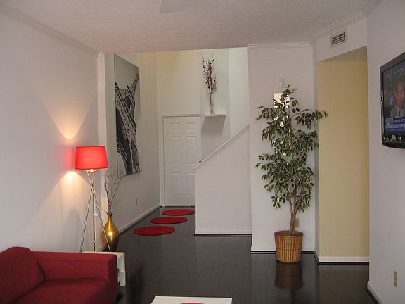 5th image of 8627 Timber Park Dr