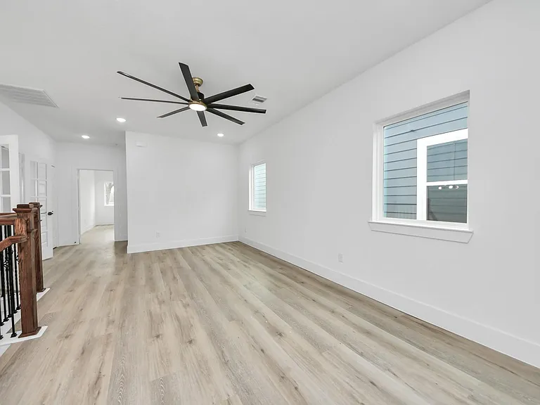 3524 Rebecca St — Photo 19