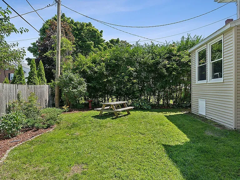 25 Deerfield Rd — Photo 17