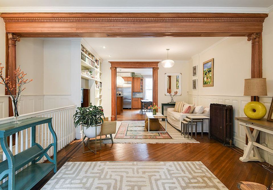 1st image of 529 1st St #1