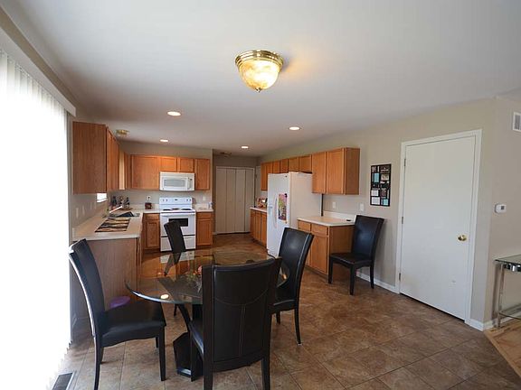 4th image of 14102 Country Walk Blvd #23