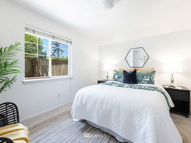 12719B Greenwood Ave N #B — Photo 25