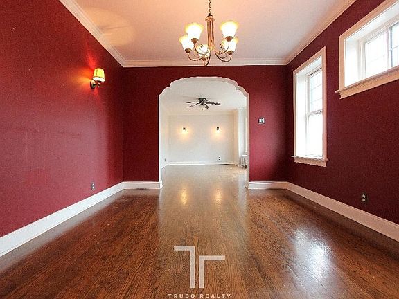 4th image of 4836 N Paulina St #48363W