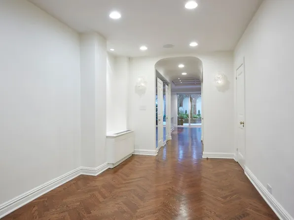 15 East 82nd Street image 25 of 30