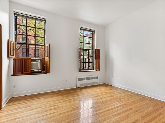 3rd image of 161 Columbia Hts APT 2F