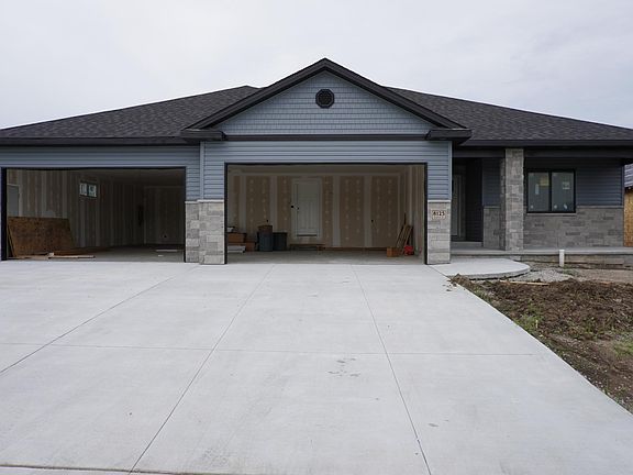 2nd image of 8125 Nathan Ct