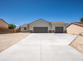 433 S Nathrop Dr, Pueblo West, CO 81007