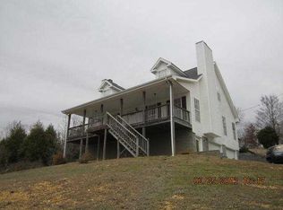 3140 N Hurricane Ck Rd, Mcewen, TN 37101