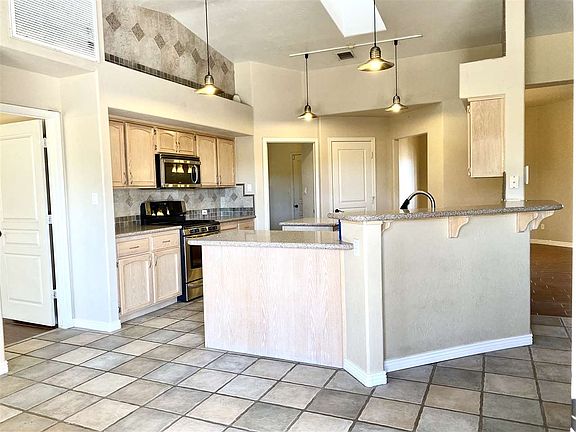 5th image of 8293 E Lorenzo Ln