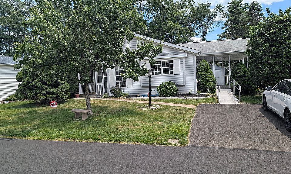 1st image of 232 Thrush Cir