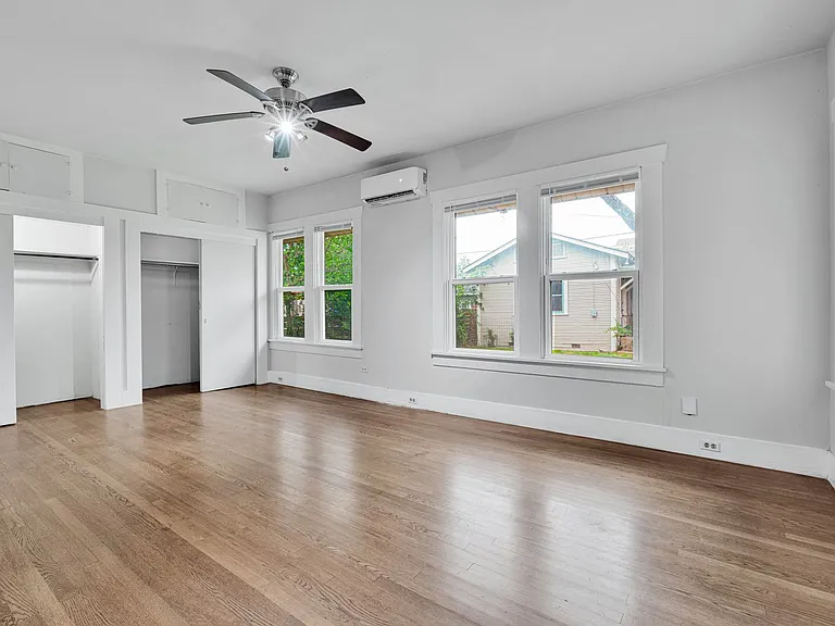 502 E Courtland Pl — Photo 9