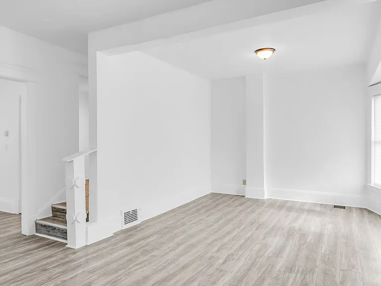 14601 Benwood Ave — Photo 8