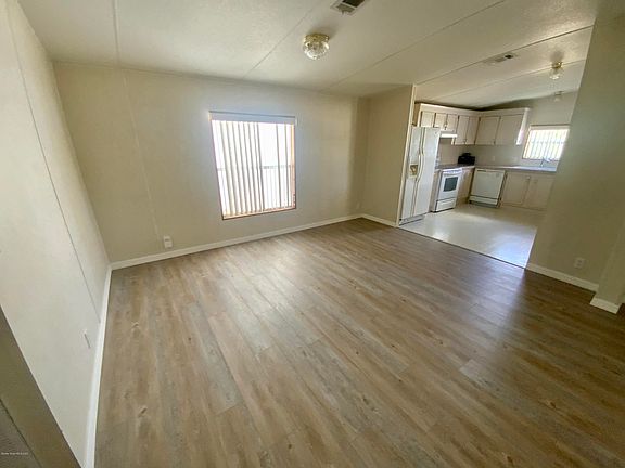 4th image of 432 Holiday Park Blvd NE