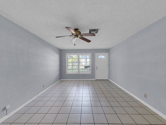 3rd image of 608-612 NE 21st Court