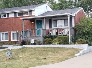 209 Burch Dr, Coraopolis, PA 15108